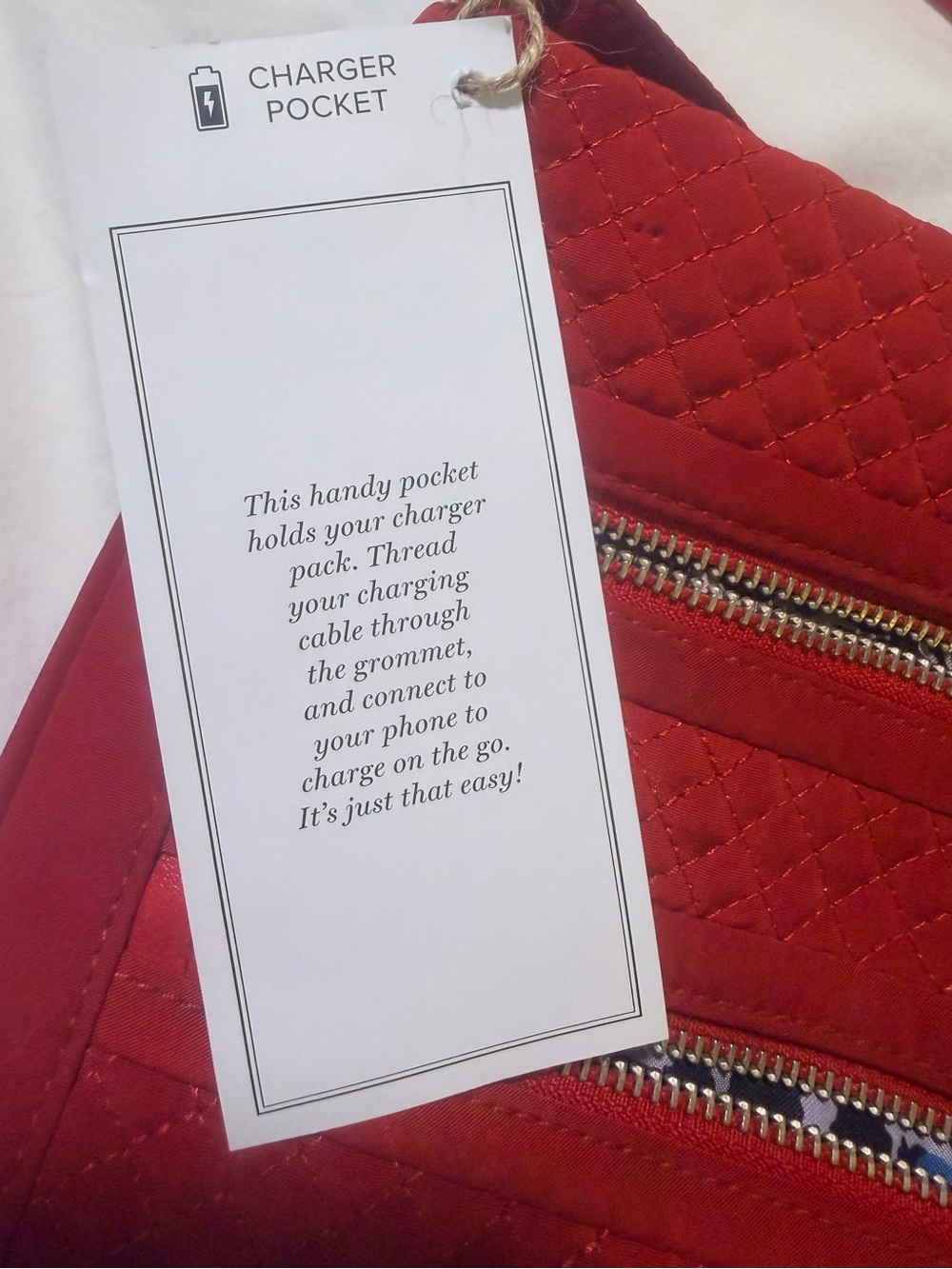 Vera Bradley Quilted Red Crossbody with Iconic Triple Zip Hipster, New With Tag - Picture 9 of 9